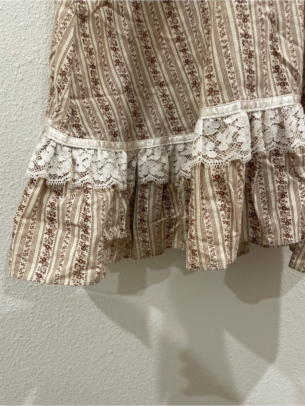 Vintage 70s Gunne Sax Floral Lace Prairie Suspender Dress Ruffle Cottagecore XS - Picture 12 of 12